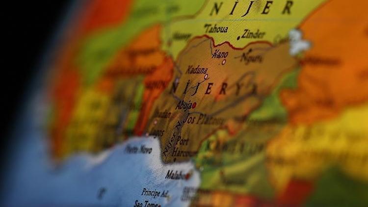 Nijeryada uçak düştü 6 asker hayatını kaybetti
