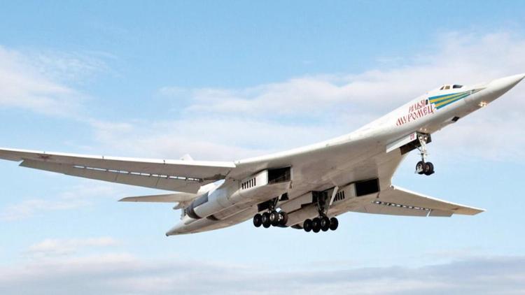 Rusya, BAE ile birlikte yolcu uçağı üretecek