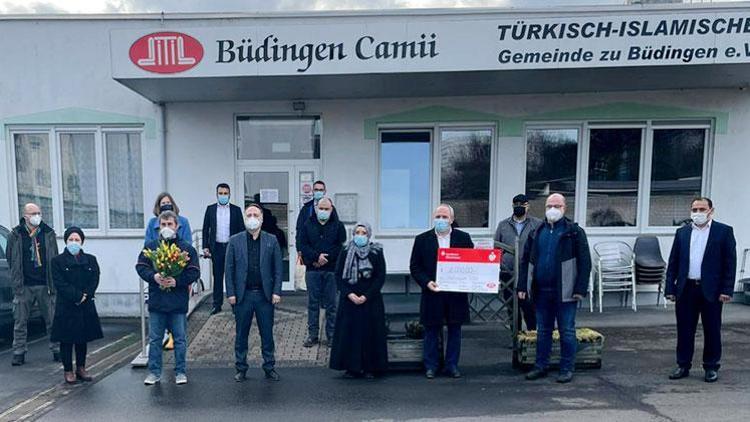 DİTİB camilerine bağlı derneklerden selde zarar görenlere yardım