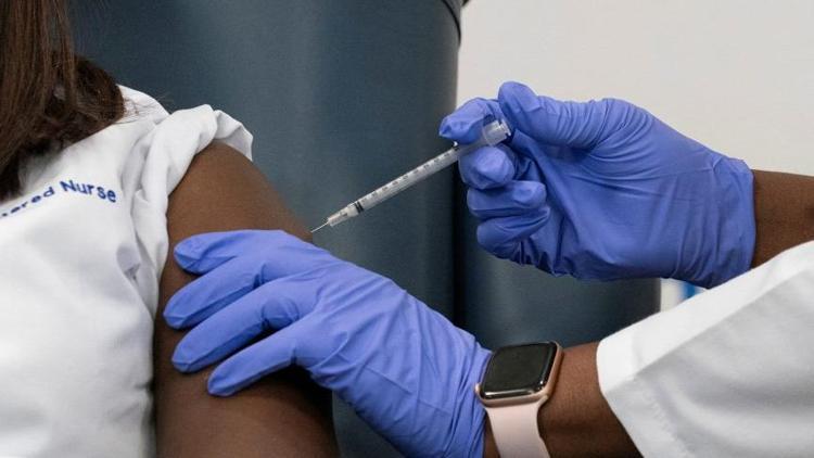 ABDli ilaç firmaları, mart sonuna kadar 240 milyon doz Kovid-19 aşısı üretecek