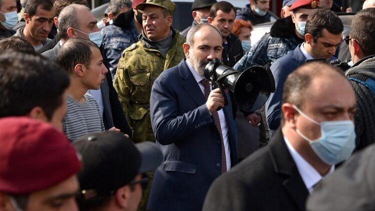 Ermenistanda olaylar durulmuyor Bu aşamaya nasıl gelindi, şimdi neler olacak 7 SORU 7 YANIT