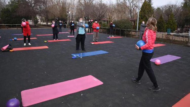 Keşan’da 65 yaş ve üzeri vatandaşlar için açık havada egzersiz etkinliği