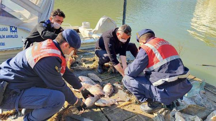 Tahtalı Barajında balık avlayan 2 kişiye, 9 bin lira ceza