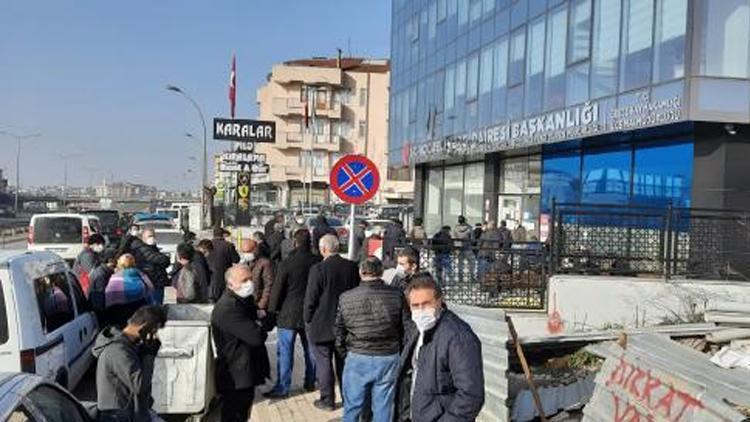 Hafta sonu vergi dairelerinde yoğunluk yaşanıyor