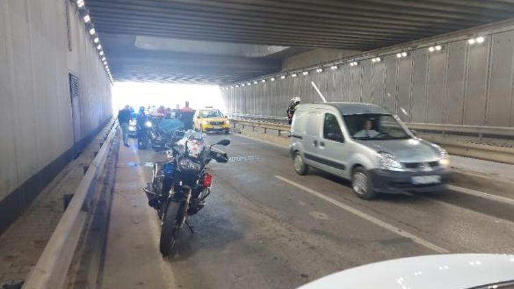 İzmirde 2 yunus polis geçirdiği kazada hafif yaralandı