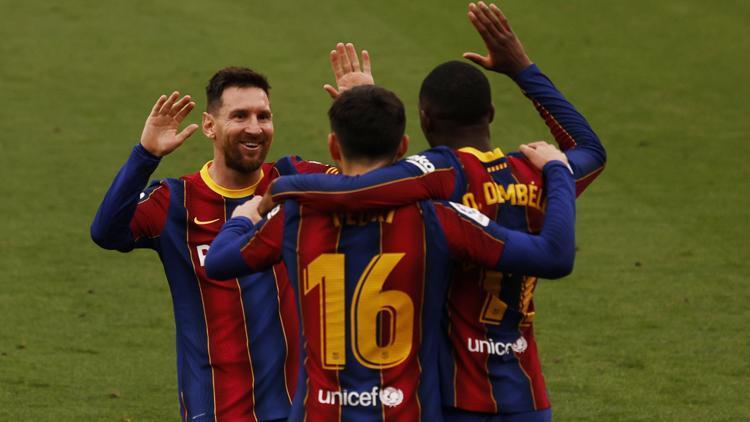 Lionel Messi atıyor, Barcelona kazanıyor