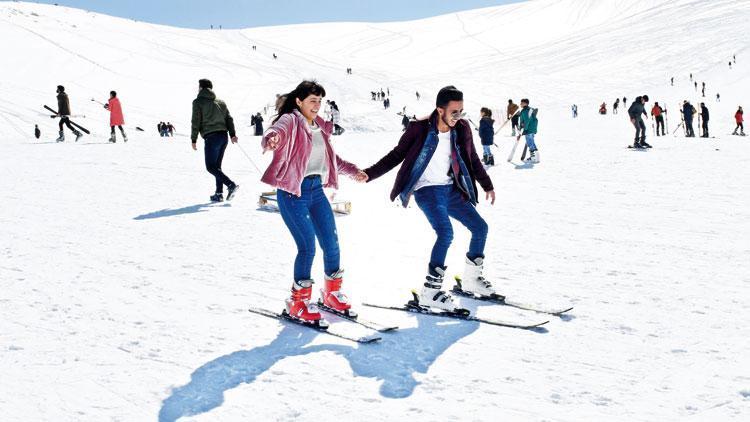 Burası Uludağ değil Hakkari Terör gitti hayat geldi