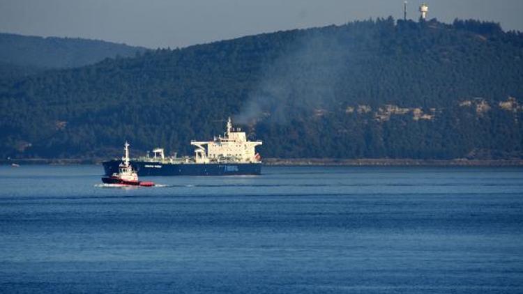 Çanakkale Boğazında deniz ulaşımına 8 saatlik engel