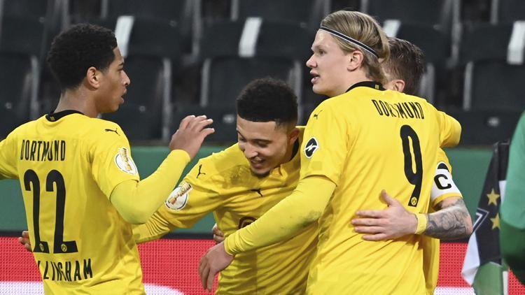 Almanya Kupasında Borussia Dortmund yarı finale yükseldi
