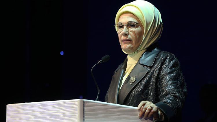 Emine Erdoğan Güçlü Türkiyenin Güçlü Kadınları Zirvesinde konuştu