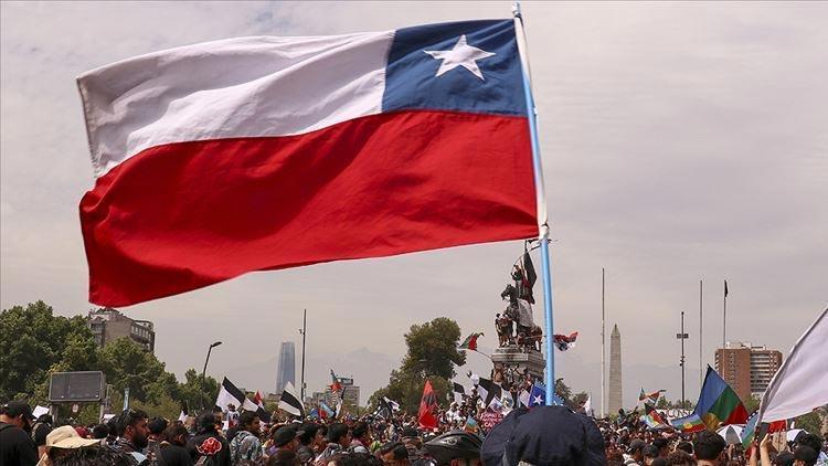 Şilide hükümet karşıtı gösterilerde 35 kişi gözaltına alındı