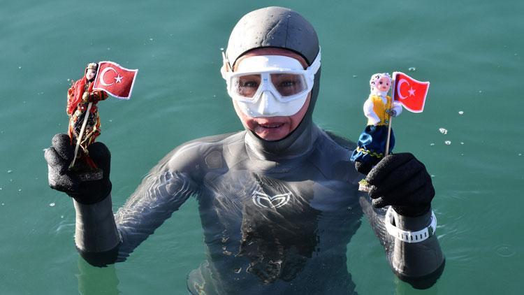 Serbest dalış rekortmeni Birgül Erkenden Sivasta Dünya Kadınlar Günü dalışı