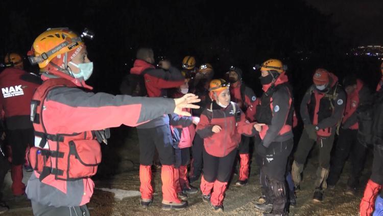 Bursada, 35 saattir haber alınamayan kişi için arama- kurtarma çalışması başlatıldı