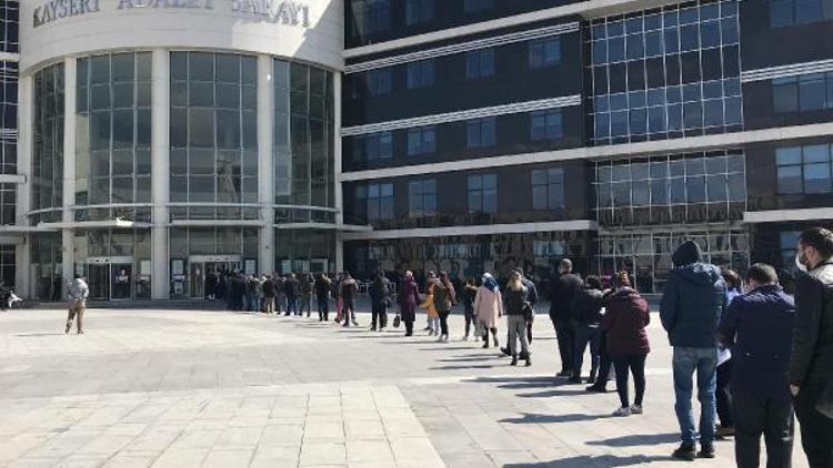 Kayseri Adliyesinde HES kodu kuyruğu