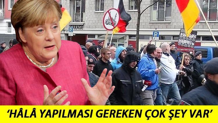 Türklere ırkçı saldırı sorusu sorulduğunda... Merkelden özeleştiri geldi