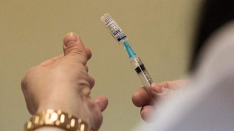 Çekya’da Rus Kovid-19 aşısı gerginliği