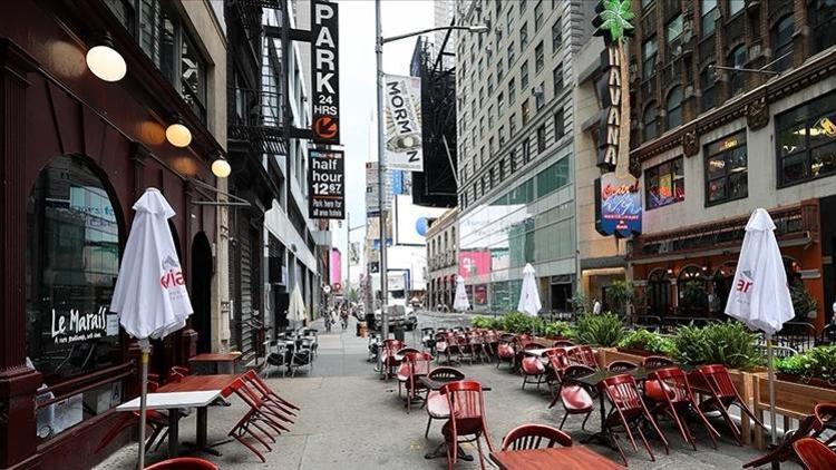New Yorktaki restoranların iç mekanlarında 19 Marttan itibaren yüzde 50 kapasite kullanılabilecek