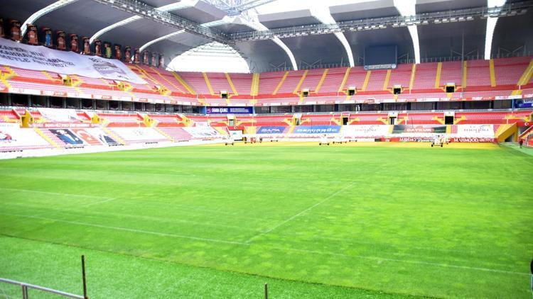 Kadir Has Stadyumunun zemini, Kayserispor - Galatasaray maçına hazır
