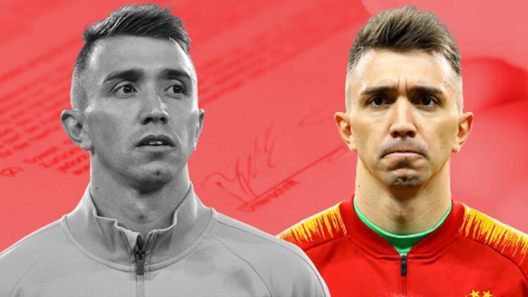 Son Dakika: Galatasarayda tarihi gün Fernando Muslera imzalıyor...