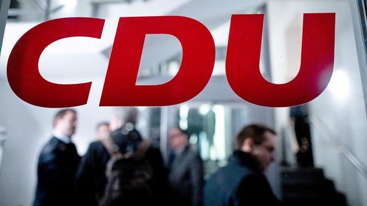 Eski kaleleri CDU’nun üstüne çöktü