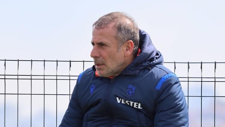 Trabzonspor, Abdullah Avcı ile savunma problemini çözdü