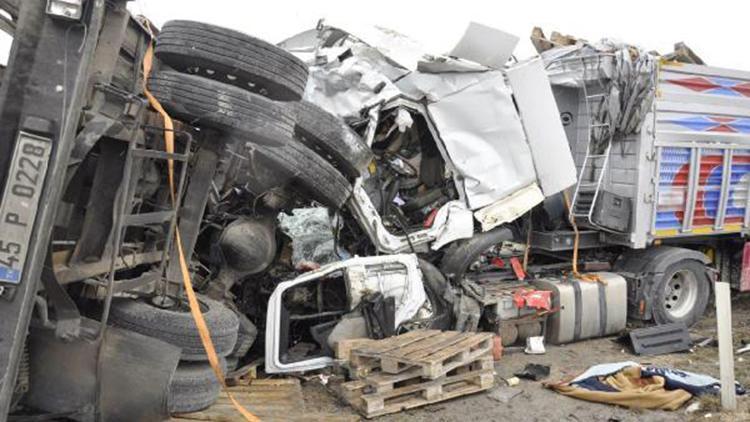 Eskişehir’de kamyon kazası: 3 yaralı