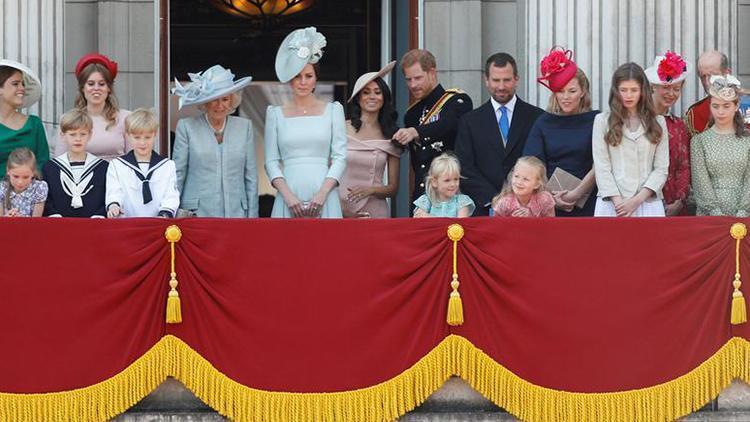 İngiltere Kraliyet Ailesinin garip ve ayrıcalıklı dünyası