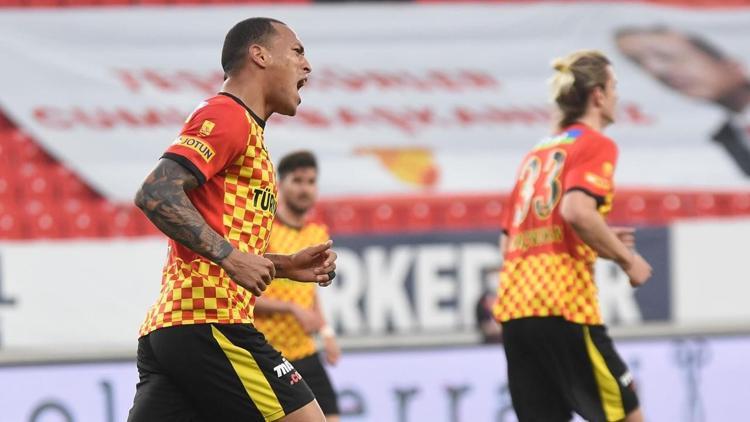 Göztepe’de 4 stoperin 3ünün sözleşmesi bitiyor