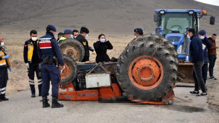 Tarla yolunda kaza; traktör altında kalan baba öldü, kızı yaralı