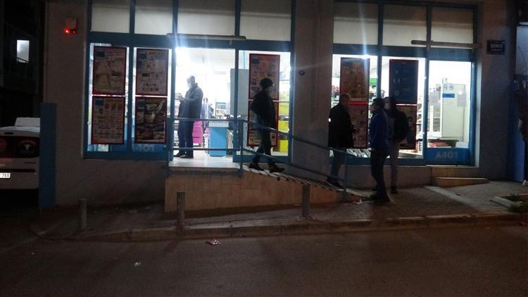 İzmirde markette soygun girişimi