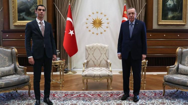 Cumhurbaşkanı Erdoğan, Muhsin Yazıcıoğlunun oğlu Fatih Furkan Yazıcıoğlunu kabul etti