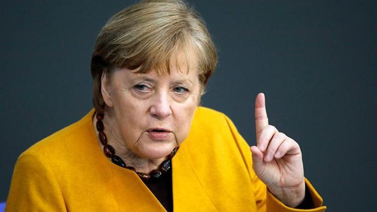 Yalnız Merkel mi hata yaptı