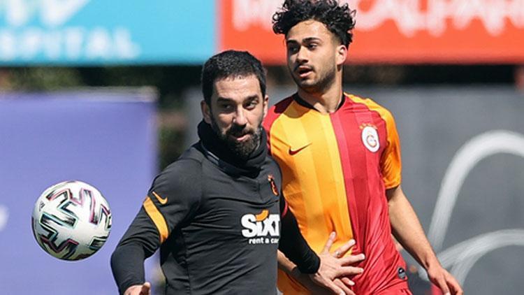 Galatasaray, U19 takımı ile hazırlık maçı yaptı