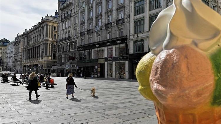 Avusturyada yeniden karantina uygulanmaya başlandı