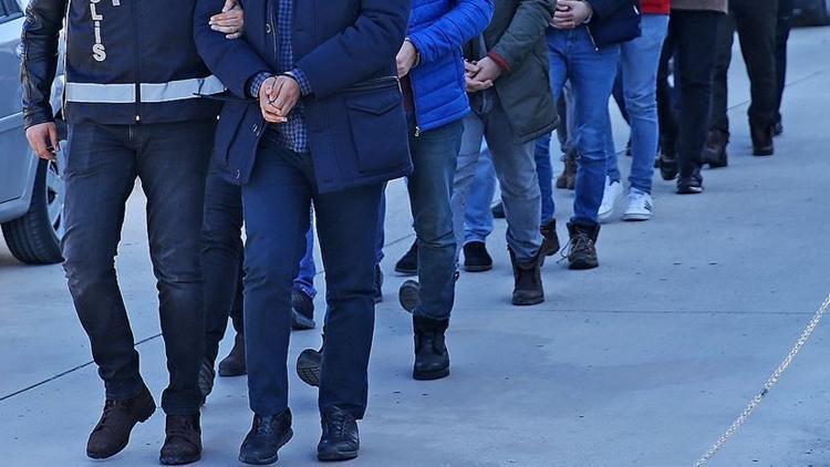 İstanbulda terör örgütü DEAŞ operasyonunda 12 şüpheli yakalandı
