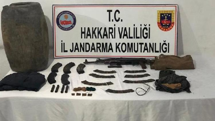 Şemdinlide PKKlı teröristlere ait silah ve mühimmatı ele geçirildi