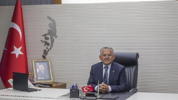 Kayseri Büyükşehir Belediye Başkanı Memduh Büyükkılıç koronavirüse yakalandı