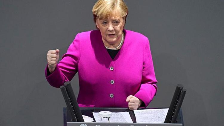 Merkel ‘Tam kapanma’ dedi