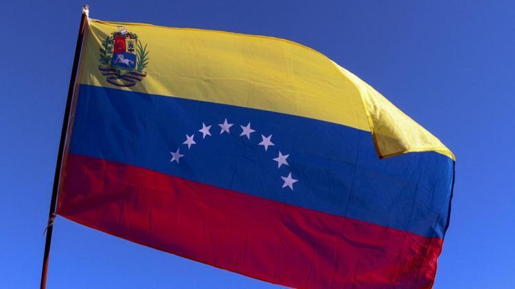 Venezuela, koronavirüs aşısı almak için cezai yaptırımların kaldırılmasını istedi