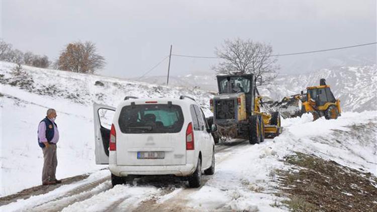 Amasyada kar nedeniyle yolu kapanan köydeki diyaliz hastası kurtarıldı