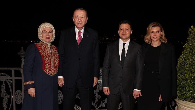 Erdoğan ailesi, Ukrayna Devlet Başkanı Zelenskiy ve eşiyle akşam yemeğinde bir araya geldi