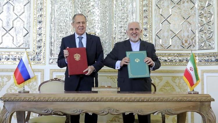 İran Dışişleri Bakanı Zarif ile Rus mevkidaşı Lavrov Tahranda nükleer anlaşmayı görüştü