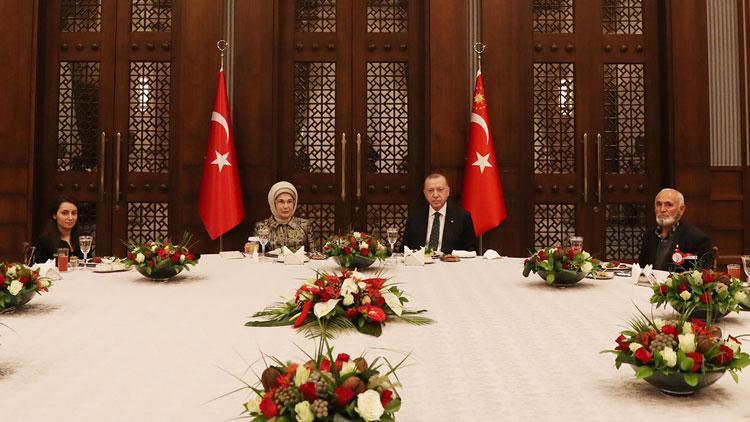 Son dakika haberi: Cumhurbaşkanı Erdoğan, ilk iftarını şehit aileleriyle açtı