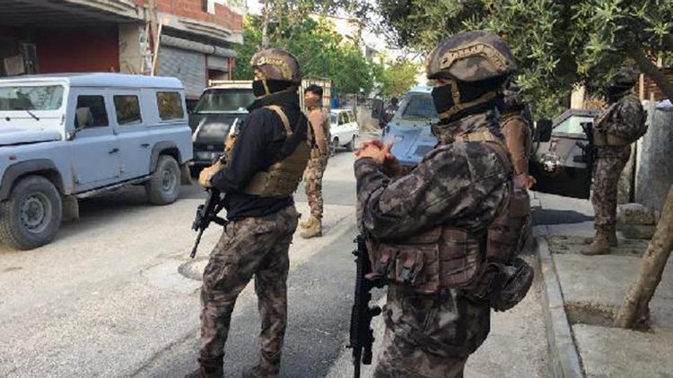 Adana’da terör operasyonu: 10 gözaltı