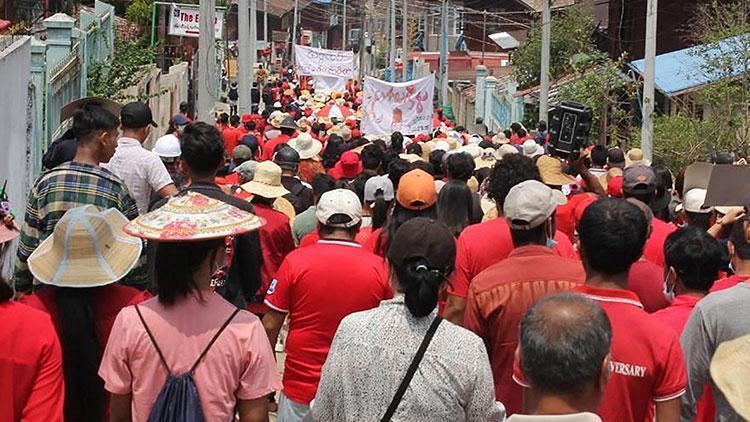 Myanmardaki gösterilerde bilanço yükseldi