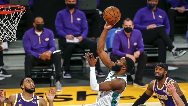 NBAde Gecenin Sonuçları: Celtics, Lakersı Jaylen Brownla devirdi