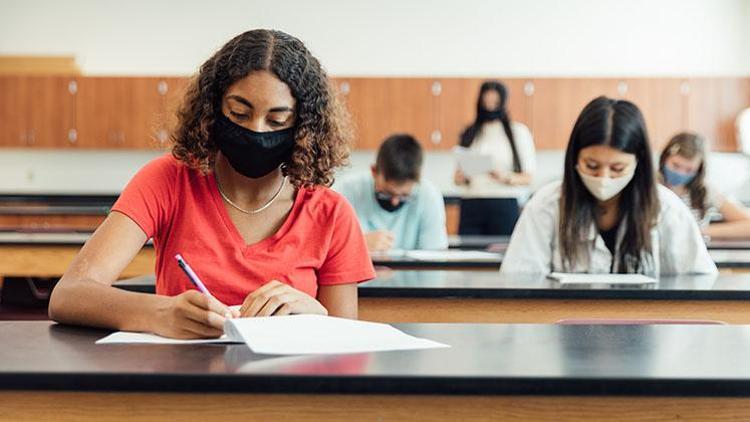 Lise öğrencileri yüz yüze sınava gitmek istemiyor