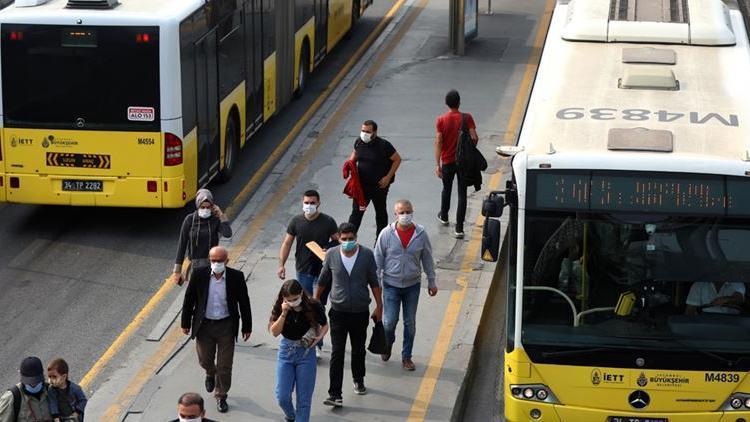 65 yaş üzerine aşı kartı verilsin