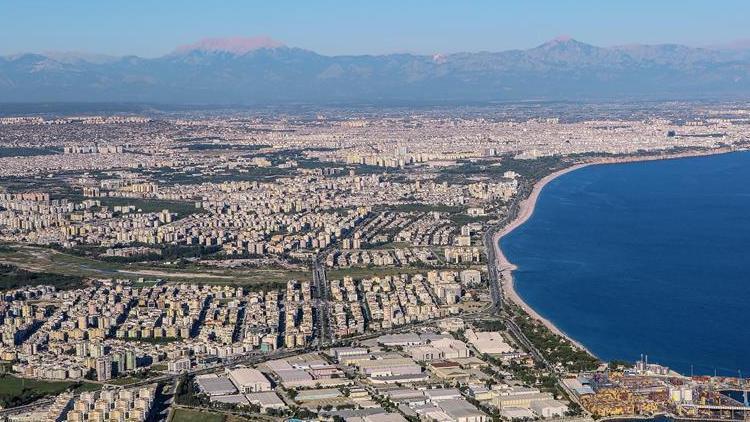 Antalyada Mart ayında yabancıya konut satışı yüzde 52 arttı