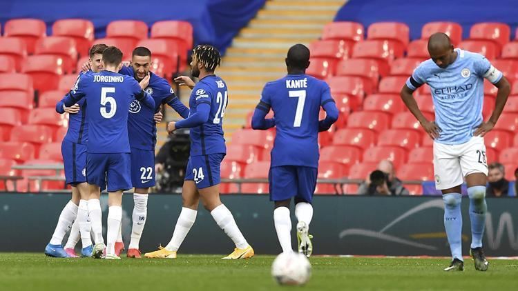 İngiltere Federasyon Kupasında Manchester Cityyi deviren Chelsea ilk finalist oldu